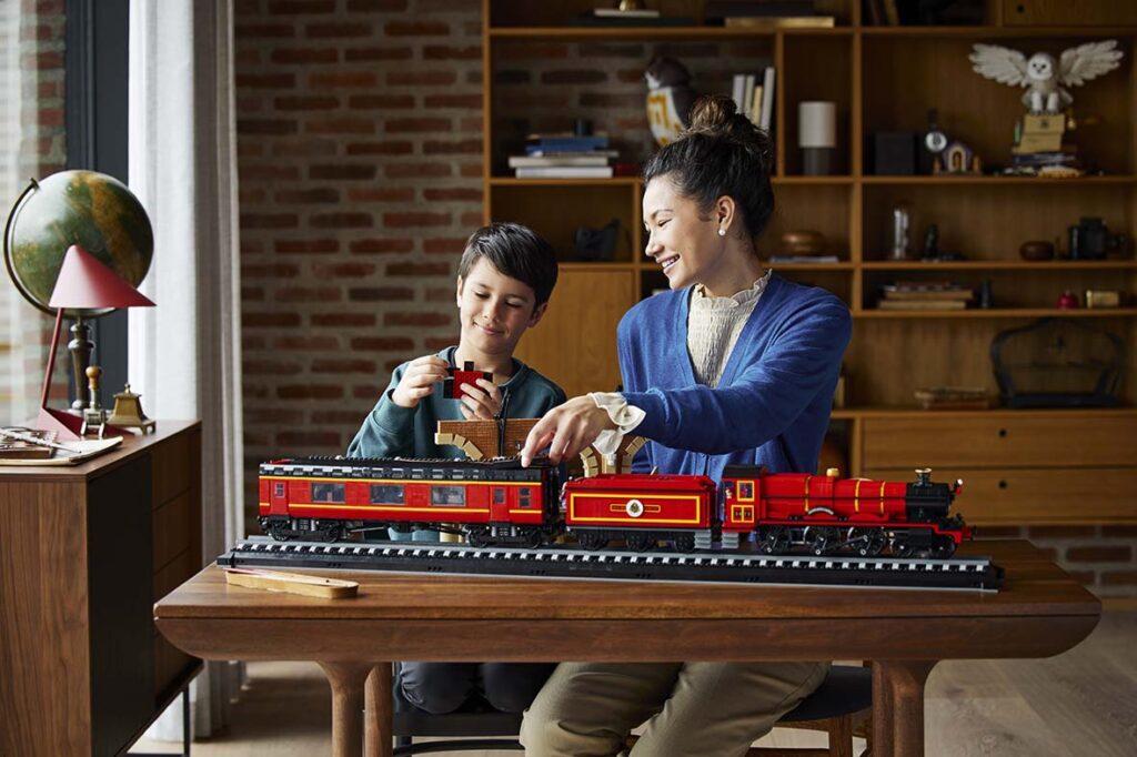 Hogwarts Express em LEGO