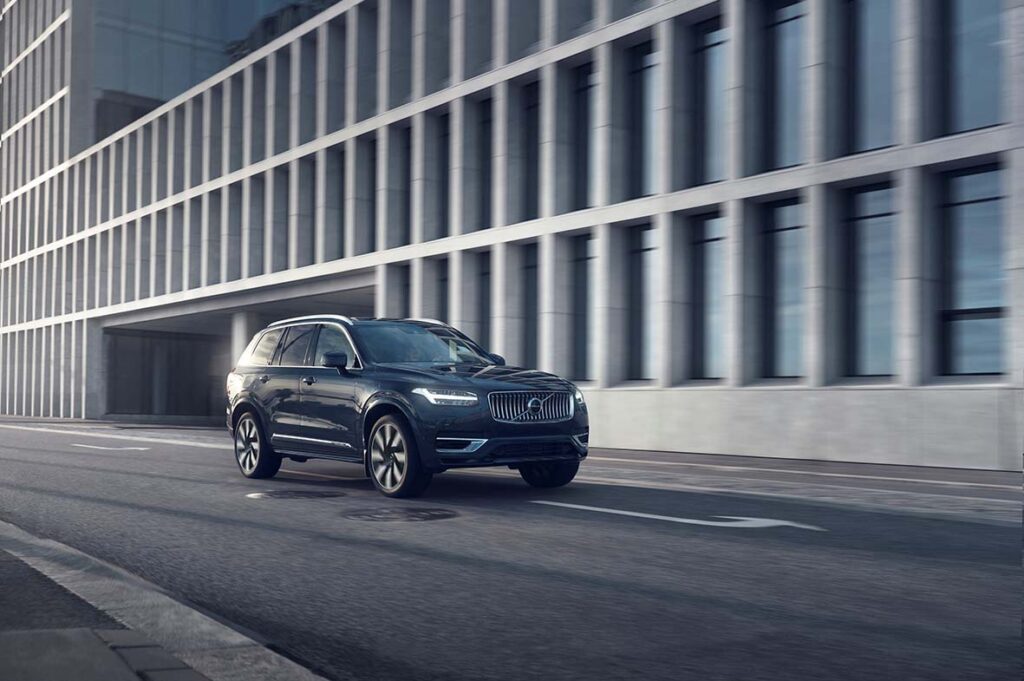 Volvo XC90 recebe distinção máxima em segurança