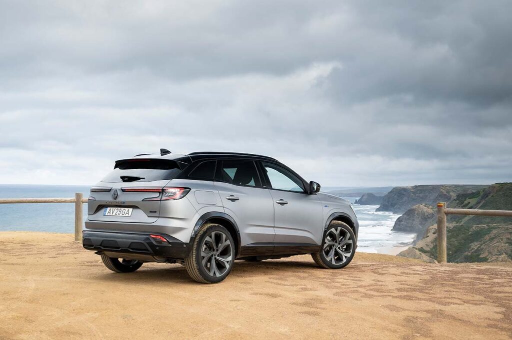 RENAULT AUSTRAL é o “Carro do Ano 2023” em Portugal e o MEGANE E-TECH 100% elétrico é o “ELÉTRICO DO ANO”