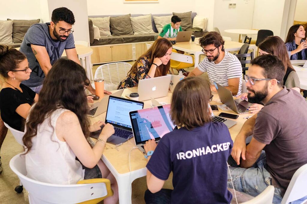 Ironhack lança novo plano de financiamento para tornar os seus cursos mais acessíveis