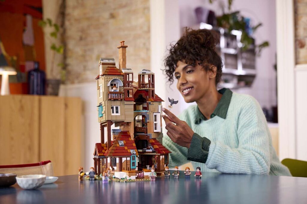 Celebre o Regresso a Hogwarts 2024 com o novo set LEGO® Harry Potter™ A Toca – Edição de Colecionador