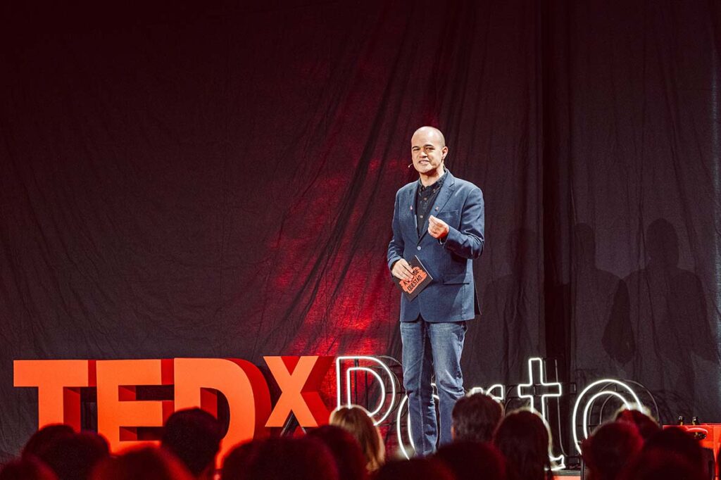 Bruno Giussani e Miguel Carvalho entre os novos oradores confirmados para o TEDxPorto 2026