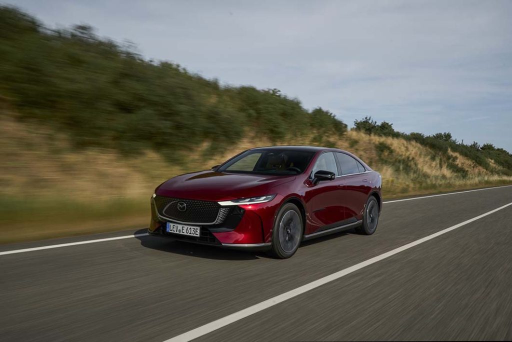 MAZDA PRESENTE NO ENVE 2026 COM O NOVO CX-6e E COM O MAZDA6e ASSOCIADOS A MÚLTIPLAS OFERTAS
